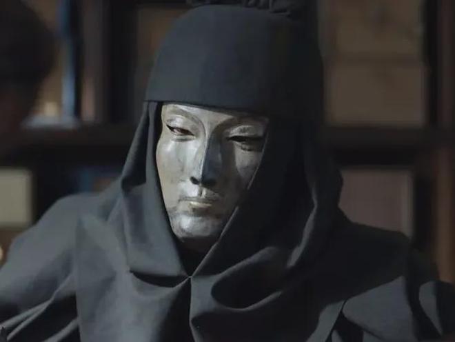 最：铁面人最神秘庄大最单纯女主武力强尊龙