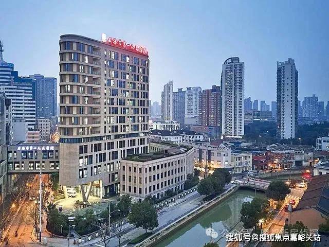 海虹口·华润楼盘百科→首页网站→楼盘百科→首页→处24小时热线电话z6尊龙·中国网站华润·外滩瑞府售楼处电话→外滩瑞府售楼中心电线上(图10)